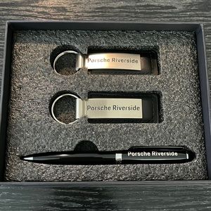 Porsche key chain & pen gift box